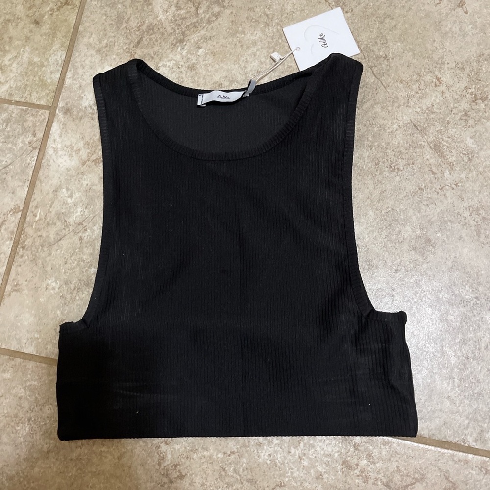 Adika black crop tank top